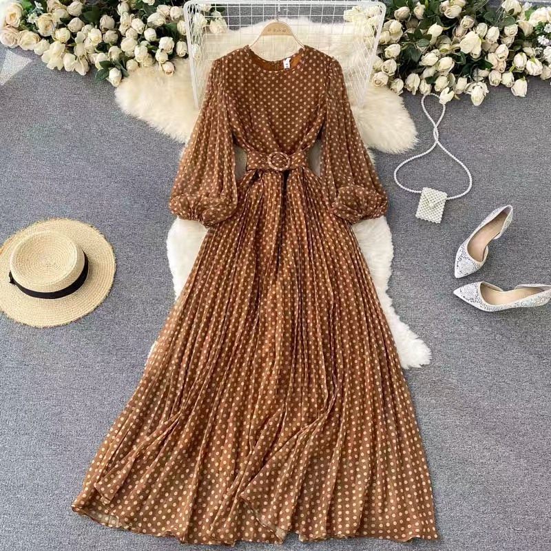 City sleek polka dot dress & belt FD27 images